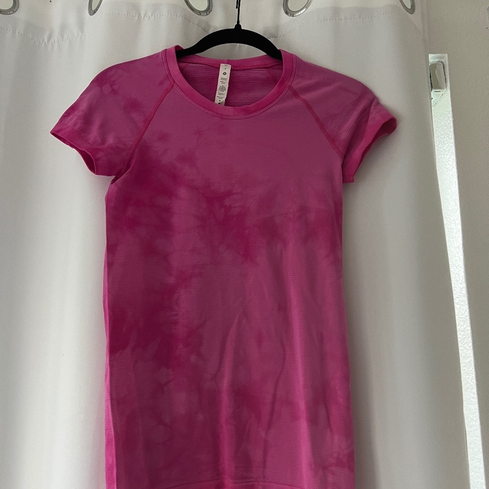 Lululemon Swiftly Short Sleeve 2.0 Marble Dye Sonic Pink size 4
